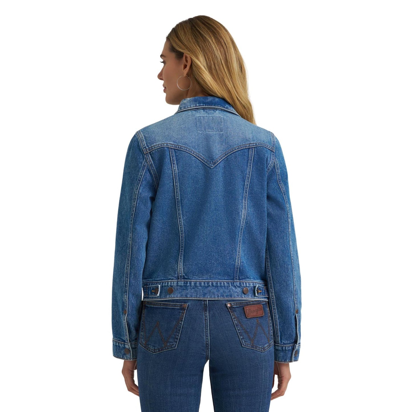 Wrangler Women’s Classic Denim Jacket Light Wash – Western Trucker Jacket - Billy Goats Country Outfitters