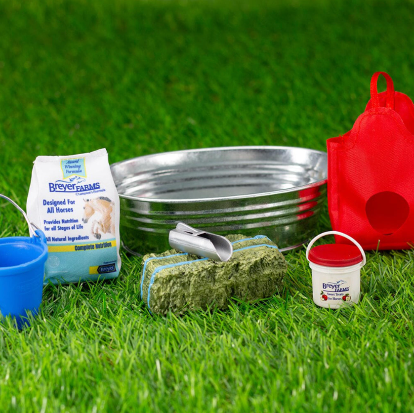 Breyer Traditional Stable Feed Set