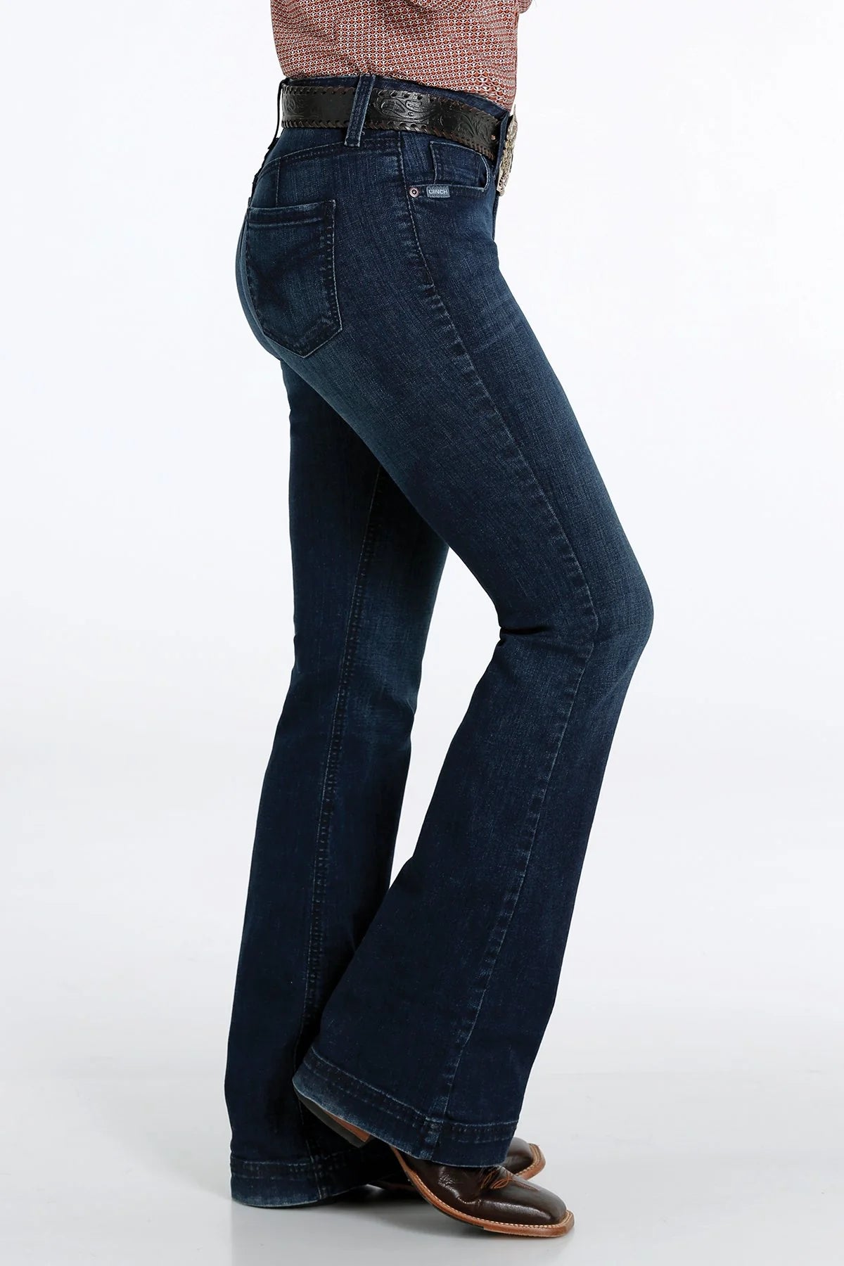 Cinch Women's Lynden 5 Pocket Flare Trouser