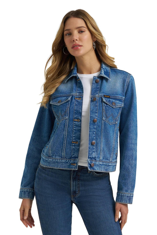Wrangler Women’s Classic Denim Jacket Light Wash – Western Trucker Jacket