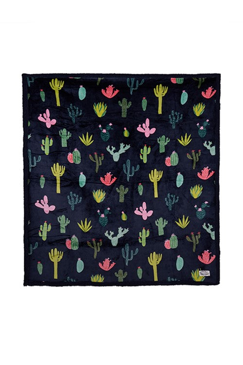 Pure Western Cactus Snuggle Rug – Plush Sherpa Fleece Blanket