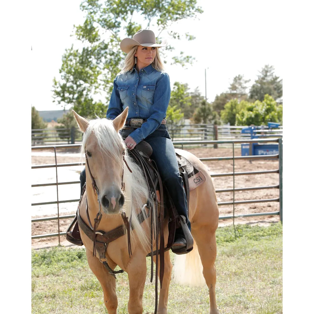 Cinch Women's Button-Down Denim Western Shirt – Indigo