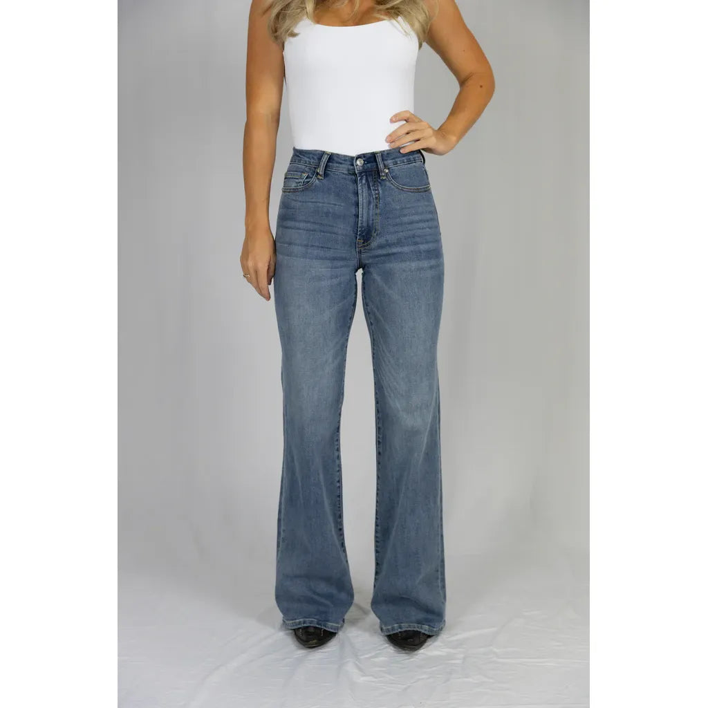CC Western Women's Signature Louie Jeans - Medium Wash