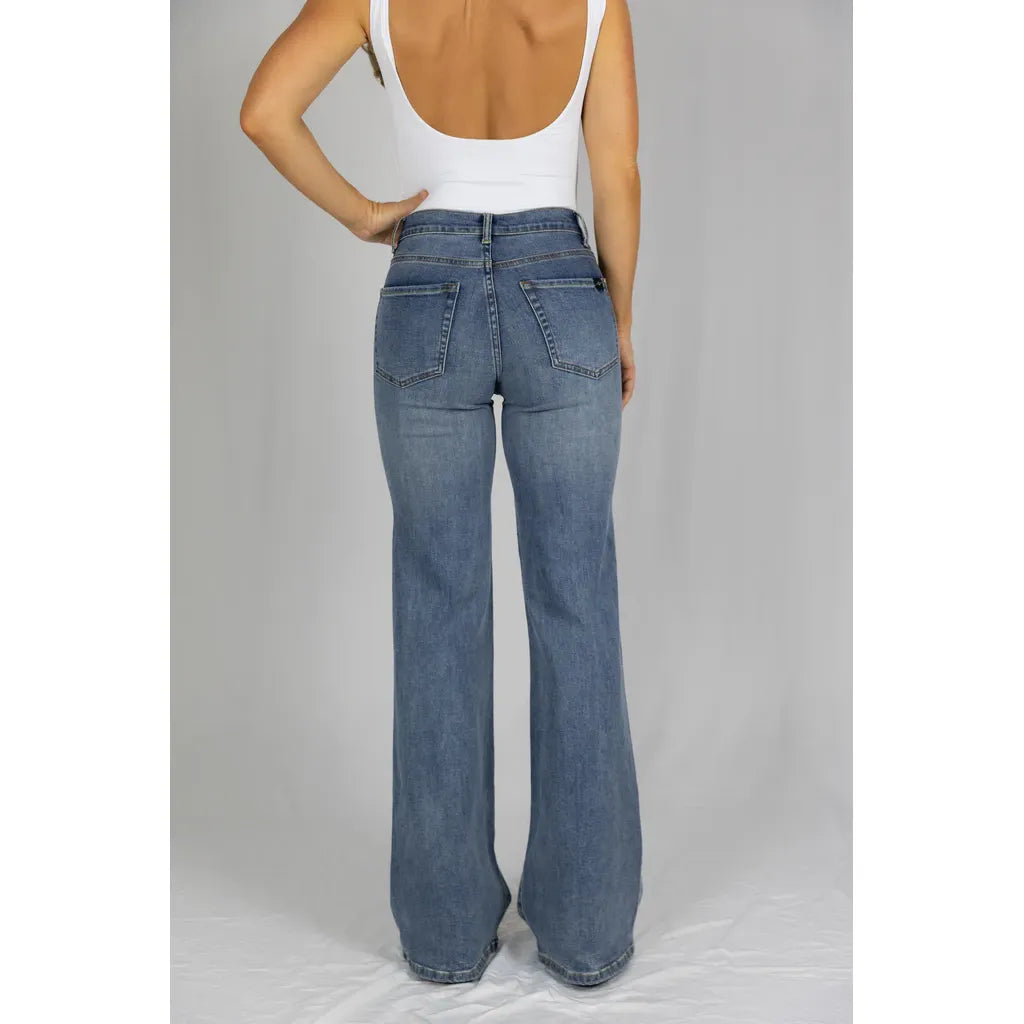 CC Western Women's Signature Louie Jeans - Medium Wash