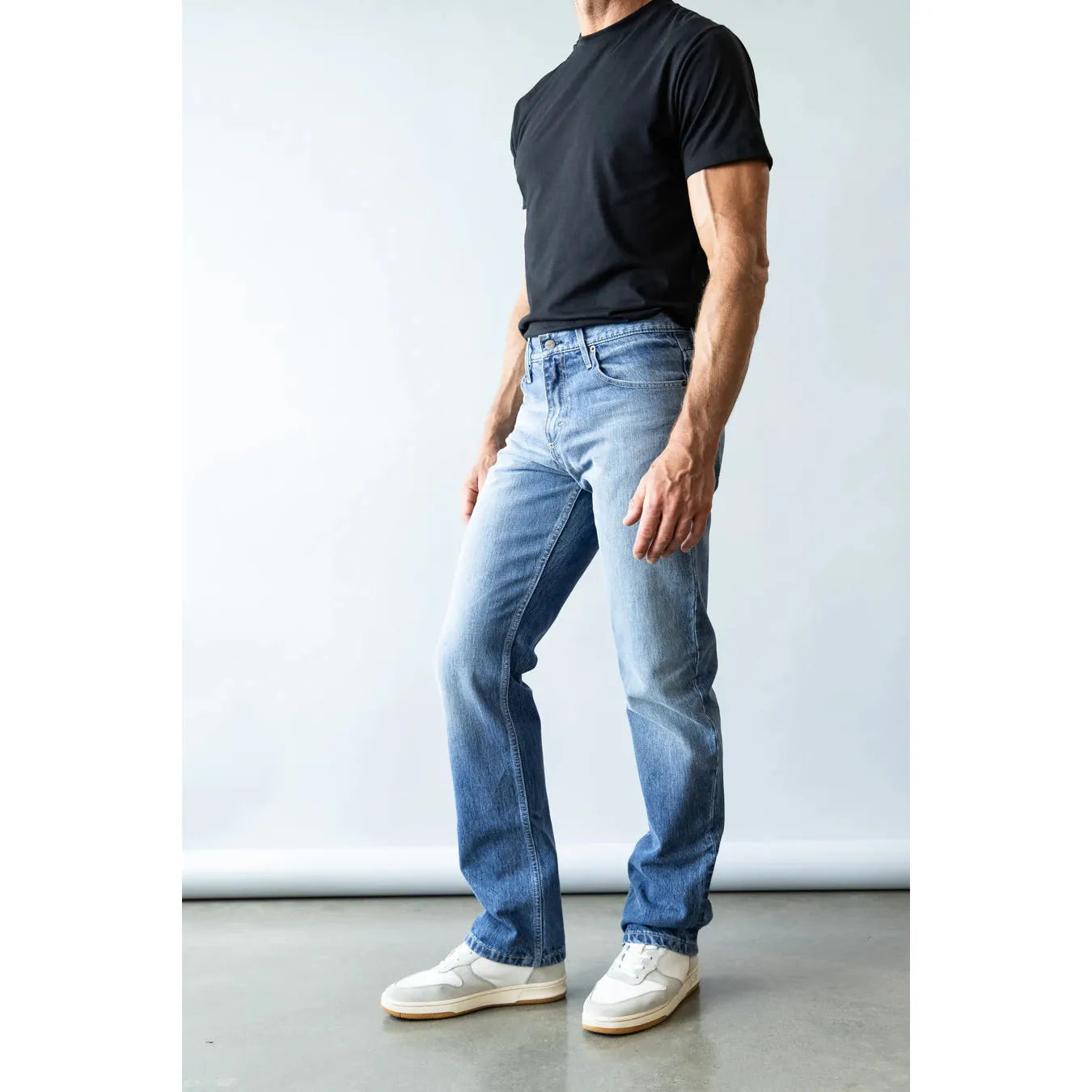 Kimes Ranch Mens James Jeans Mid Wash