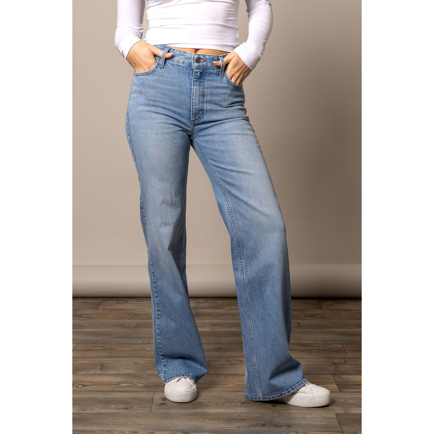 Kimes Ranch Zoey Jeans – Light Wash