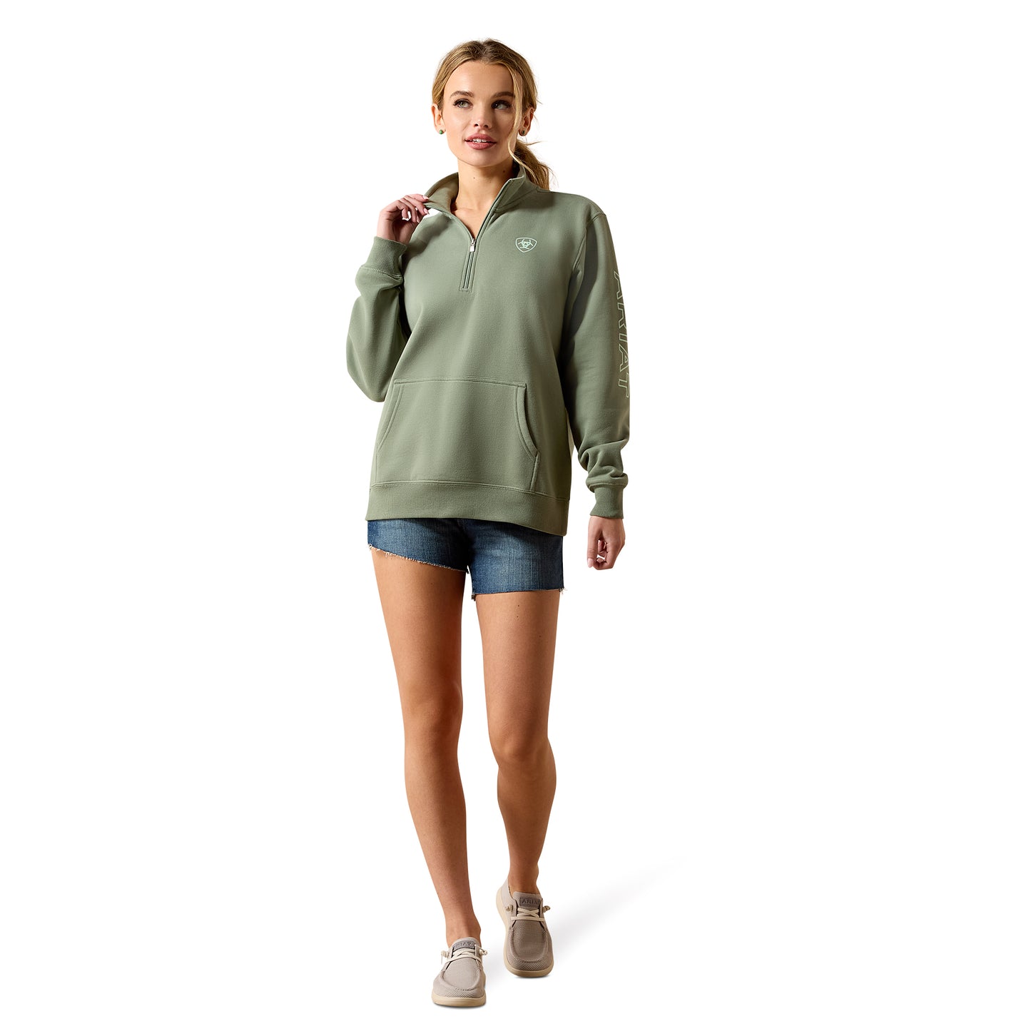 Ariat Women's Foundation Logo 1/2 Zip Sweatshirt – Sea Spray